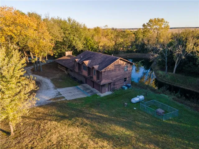 $360,000 | 5220 1200 Road, Fredonia, KS 66736