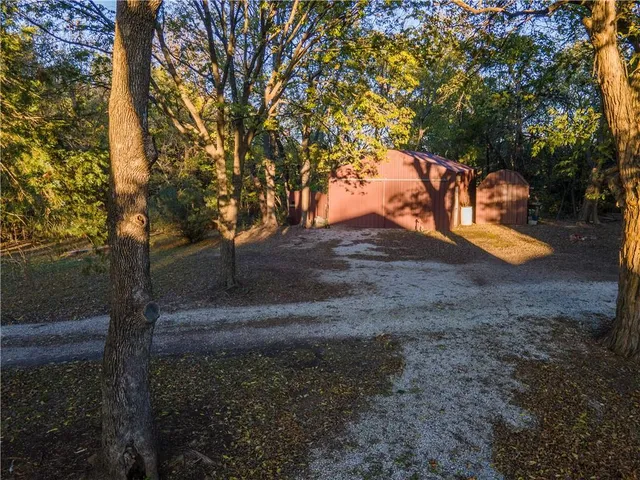 $360,000 | 5220 1200 Road, Fredonia, KS 66736