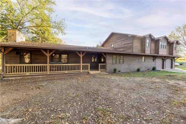 $360,000 | 5220 1200 Road, Fredonia, KS 66736