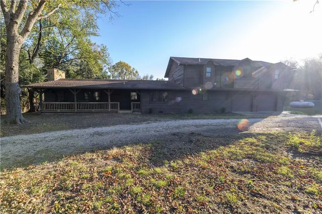 $360,000 | 5220 1200 Road, Fredonia, KS 66736