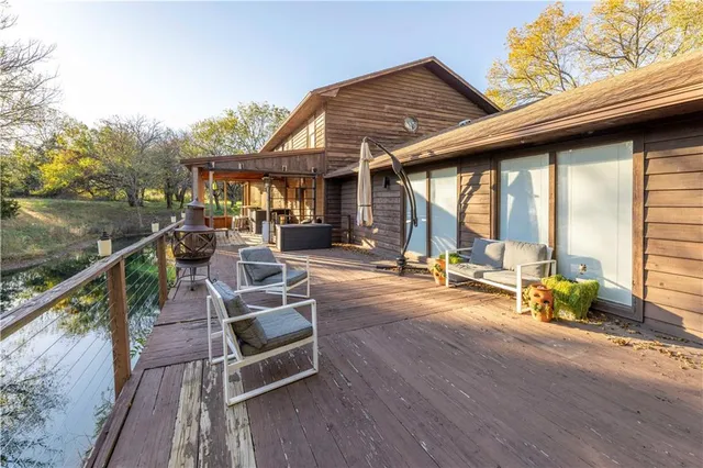 $360,000 | 5220 1200 Road, Fredonia, KS 66736