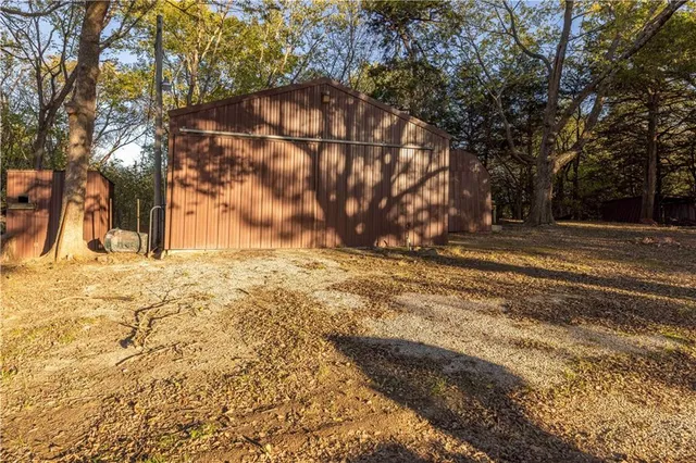 $360,000 | 5220 1200 Road, Fredonia, KS 66736