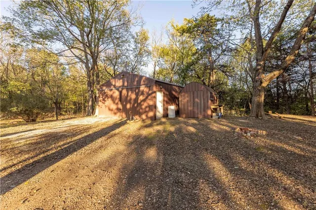 $360,000 | 5220 1200 Road, Fredonia, KS 66736