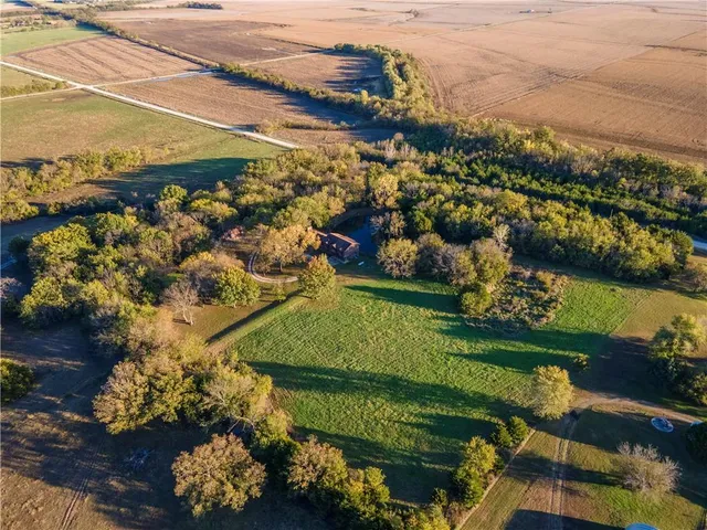 $360,000 | 5220 1200 Road, Fredonia, KS 66736