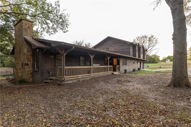 $360,000 | 5220 1200 Road, Fredonia, KS 66736