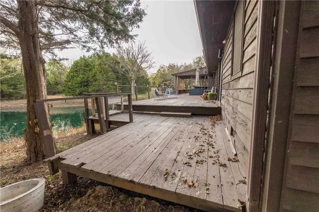 $360,000 | 5220 1200 Road, Fredonia, KS 66736