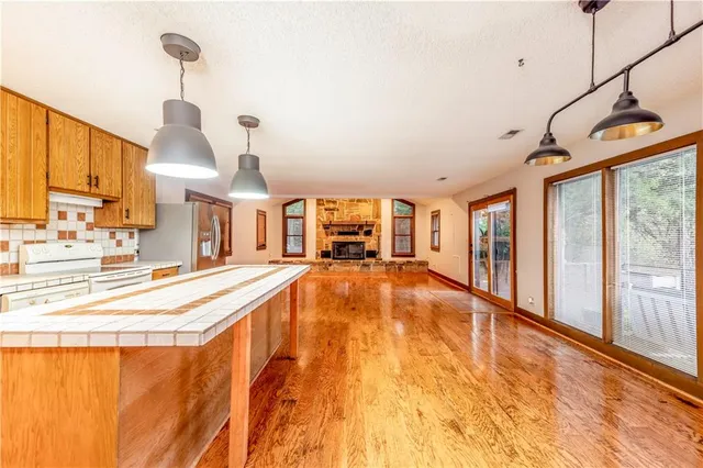 $360,000 | 5220 1200 Road, Fredonia, KS 66736