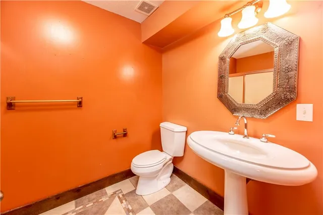 $360,000 | 5220 1200 Road, Fredonia, KS 66736