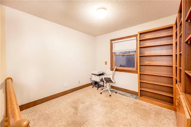 $360,000 | 5220 1200 Road, Fredonia, KS 66736