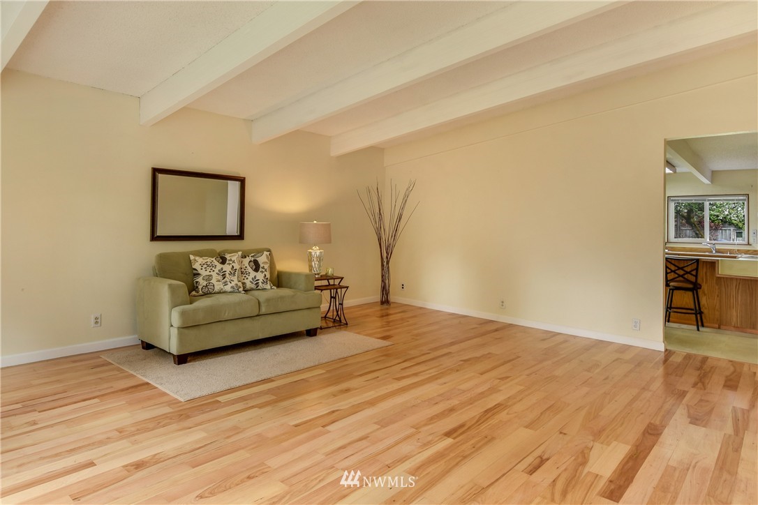 125 Poppy Road Bothell, WA 98012 - Photo 2 of 24