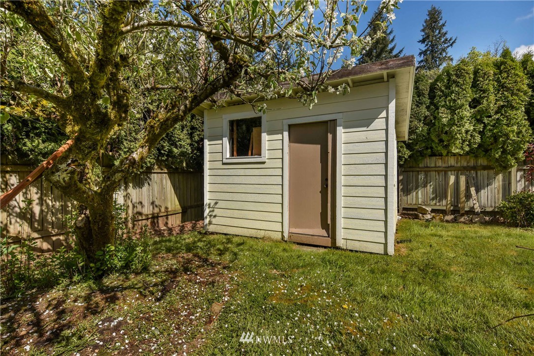 125 Poppy Road Bothell, WA 98012 - Photo 21 of 24