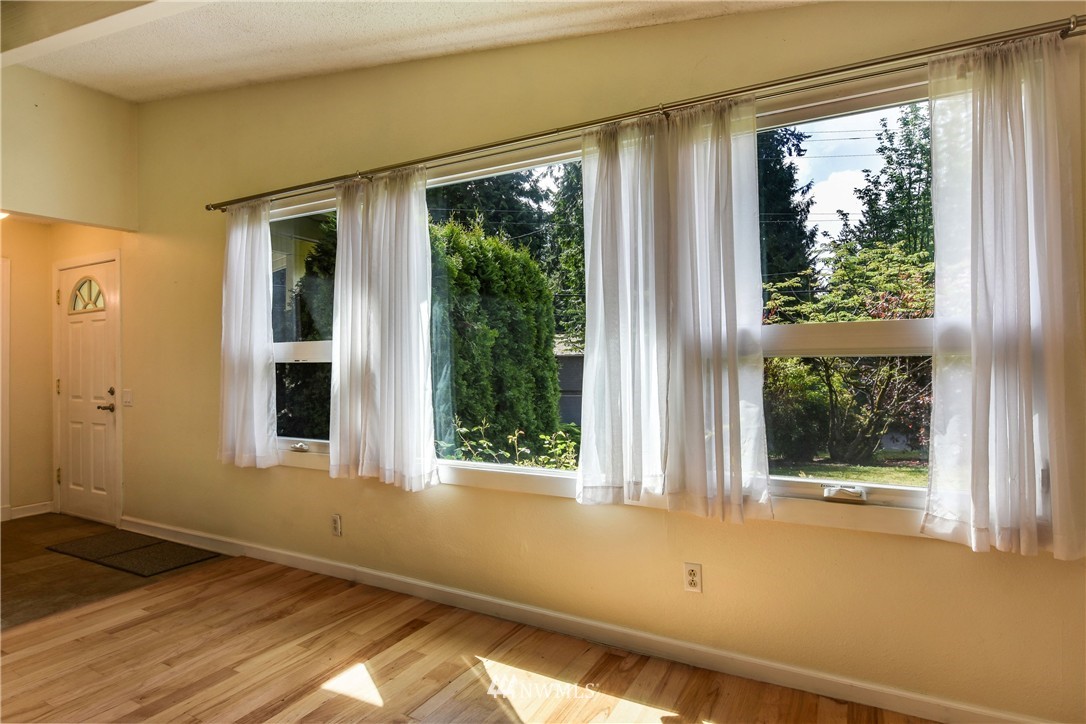 125 Poppy Road Bothell, WA 98012 - Photo 5 of 24