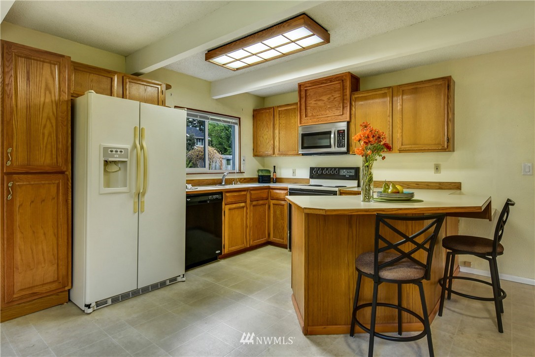 125 Poppy Road Bothell, WA 98012 - Photo 7 of 24