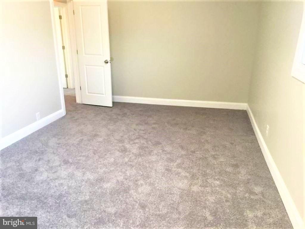 7 Clementon Road Berlin, NJ 08009 - Photo 27 of 32