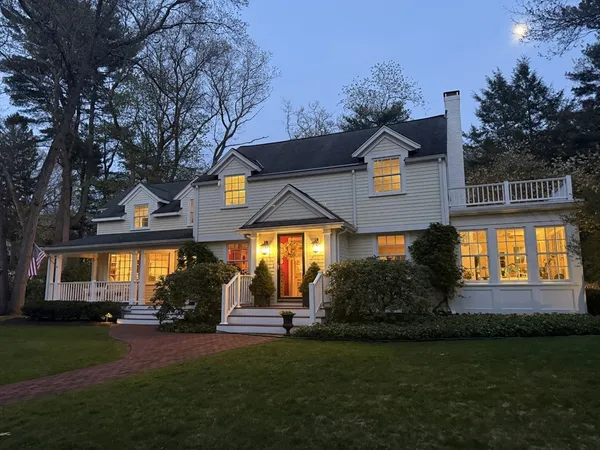 $2,495,000 | 279 Oakland Street, Wellesley, MA 02481