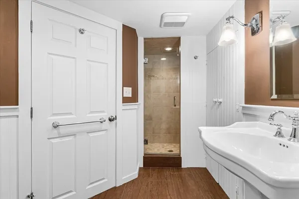 $2,495,000 | 279 Oakland Street, Wellesley, MA 02481