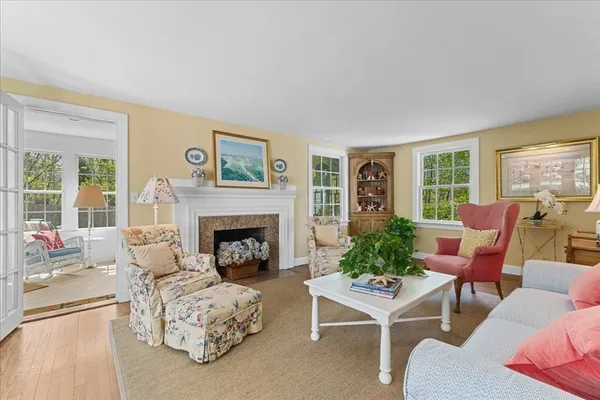 $2,495,000 | 279 Oakland Street, Wellesley, MA 02481