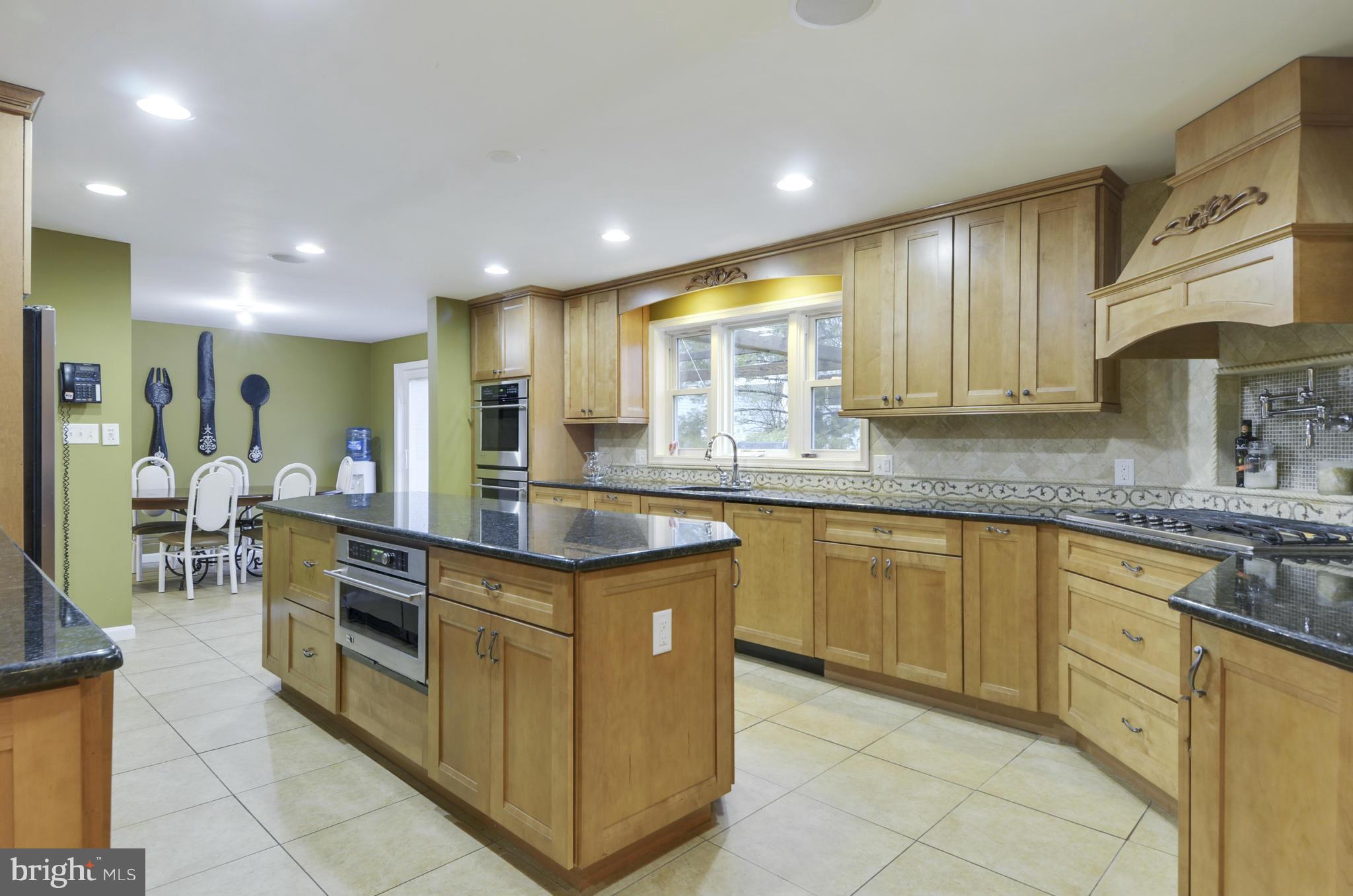 11708 Kemp Mill Road Silver Spring, MD 20902 - Photo 11 of 28 Country Kitchen