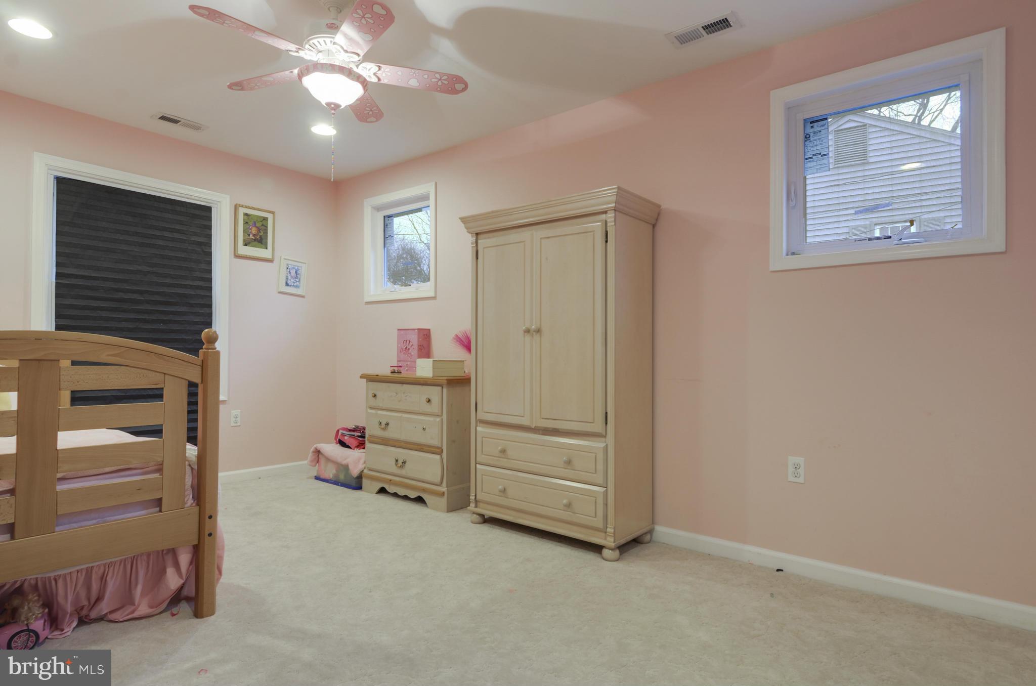 11708 Kemp Mill Road Silver Spring, MD 20902 - Photo 18 of 28 Bedroom