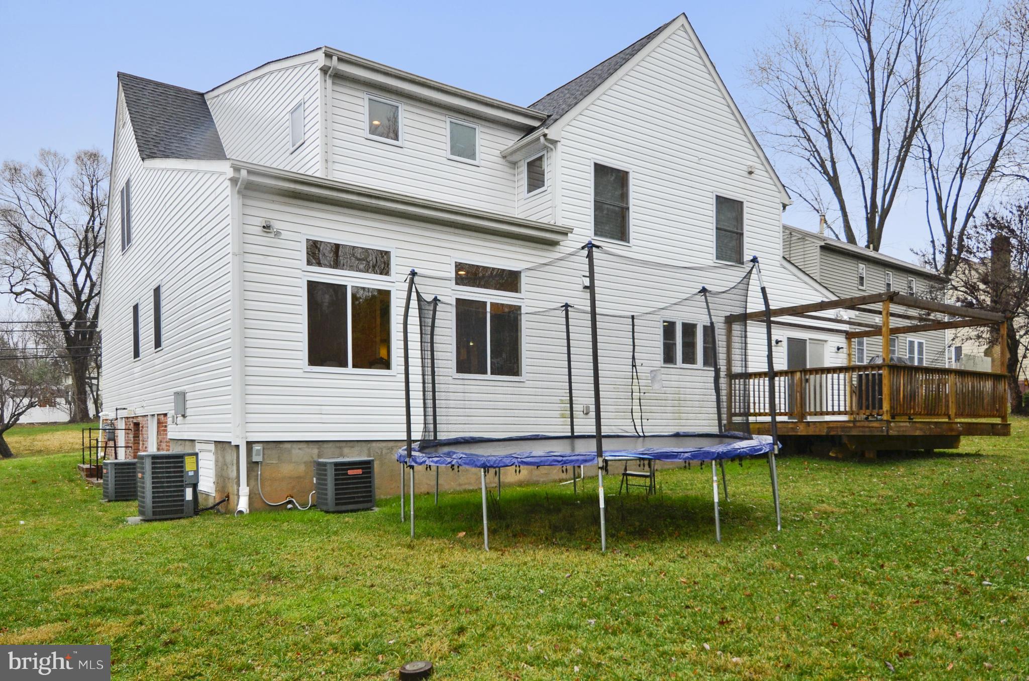 11708 Kemp Mill Road Silver Spring, MD 20902 - Photo 3 of 28 Exterior (Rear)