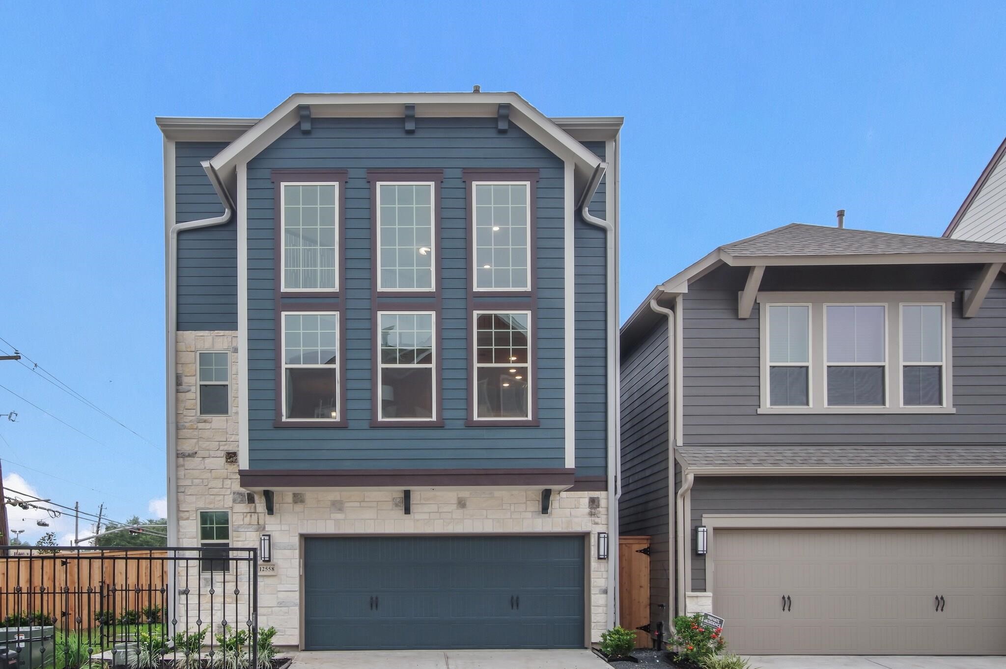 12558 Malachite Way Houston, TX 77077 - Photo 2 of 27