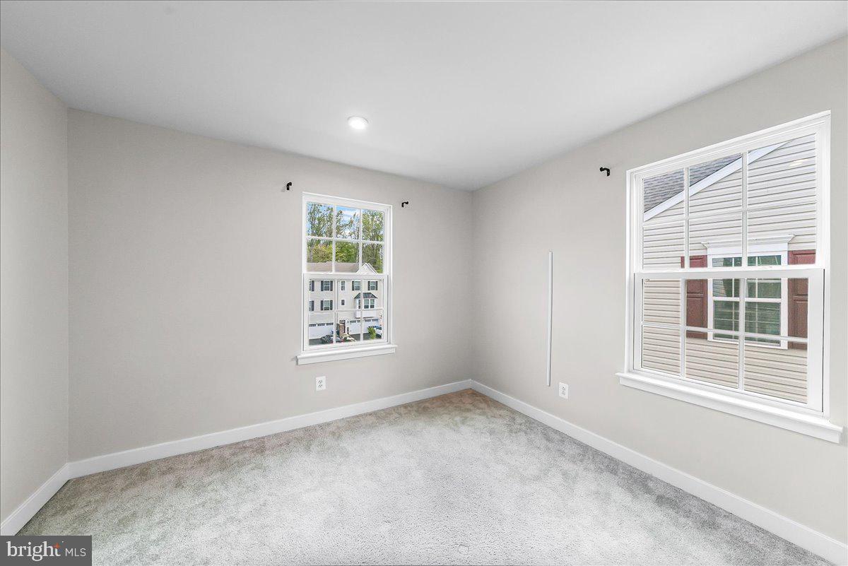 2145 Rivers Drive Newark, DE 19702 - Photo 22 of 30 Bright and airy corner room retreat.