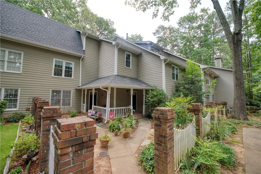 1445 Oakridge Circle Decatur, GA 30033 - Photo 1 of 1 Gallery Image 1