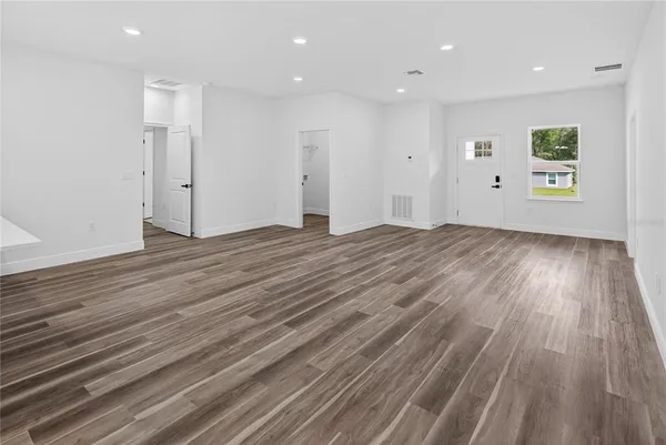 $2,150 | 9066 North Akola Way, Citrus Springs, FL 34434