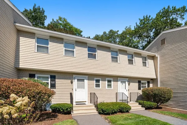 $849,000 | 2255 Commonwealth Avenue, Unit 2255, Newton, MA 02466