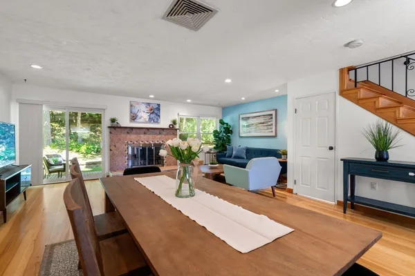 $849,000 | 2255 Commonwealth Avenue, Unit 2255, Newton, MA 02466