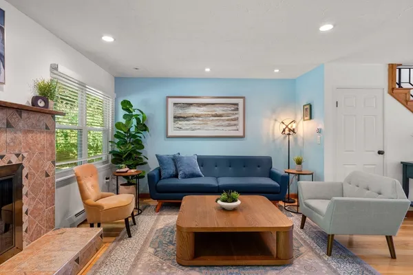 $849,000 | 2255 Commonwealth Avenue, Unit 2255, Newton, MA 02466
