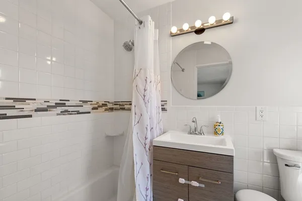 $849,000 | 2255 Commonwealth Avenue, Unit 2255, Newton, MA 02466