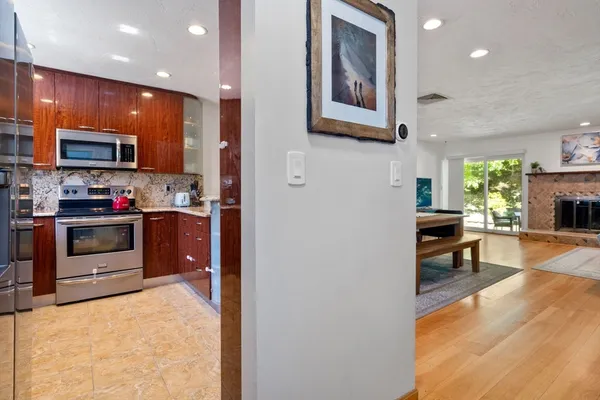 $849,000 | 2255 Commonwealth Avenue, Unit 2255, Newton, MA 02466