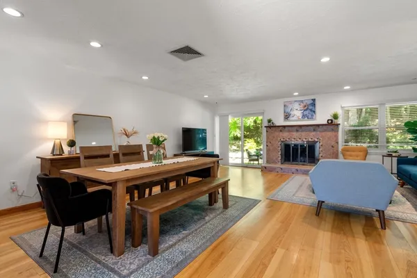 $849,000 | 2255 Commonwealth Avenue, Unit 2255, Newton, MA 02466