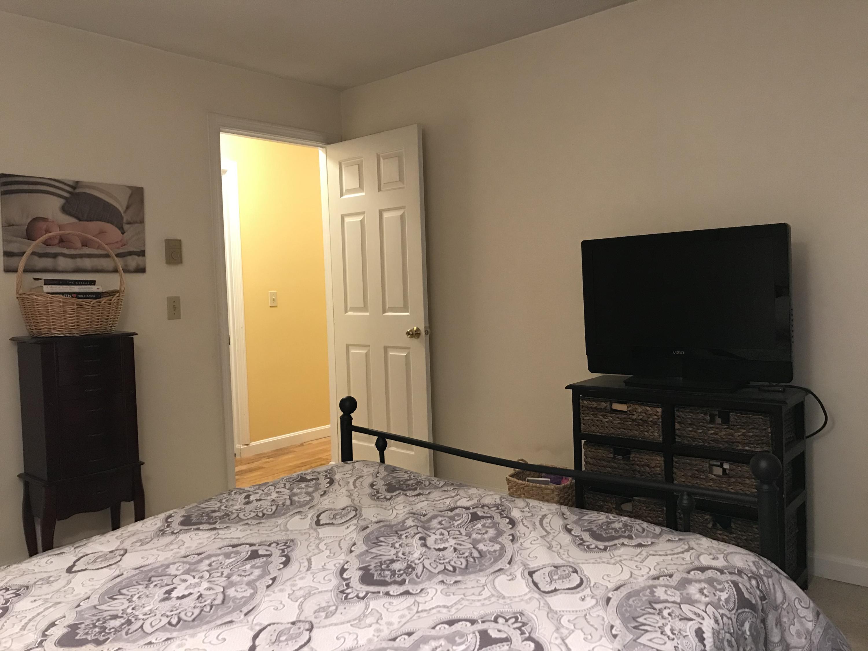 25 B Somerset, Unit 25B Freeport, ME 04032 - Photo 15 of 21 MBR to door