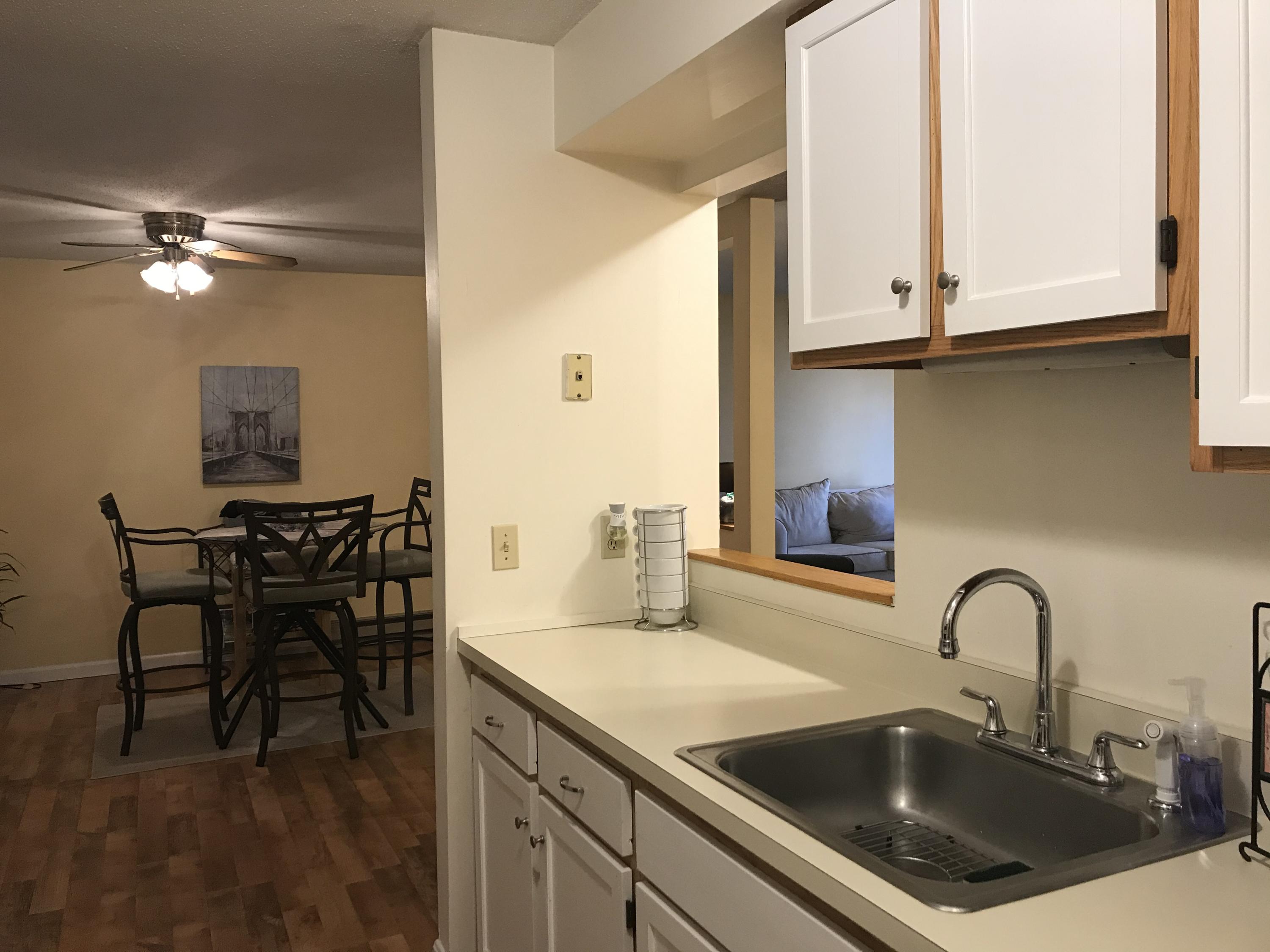 25 B Somerset, Unit 25B Freeport, ME 04032 - Photo 7 of 21 Kichen to Dining