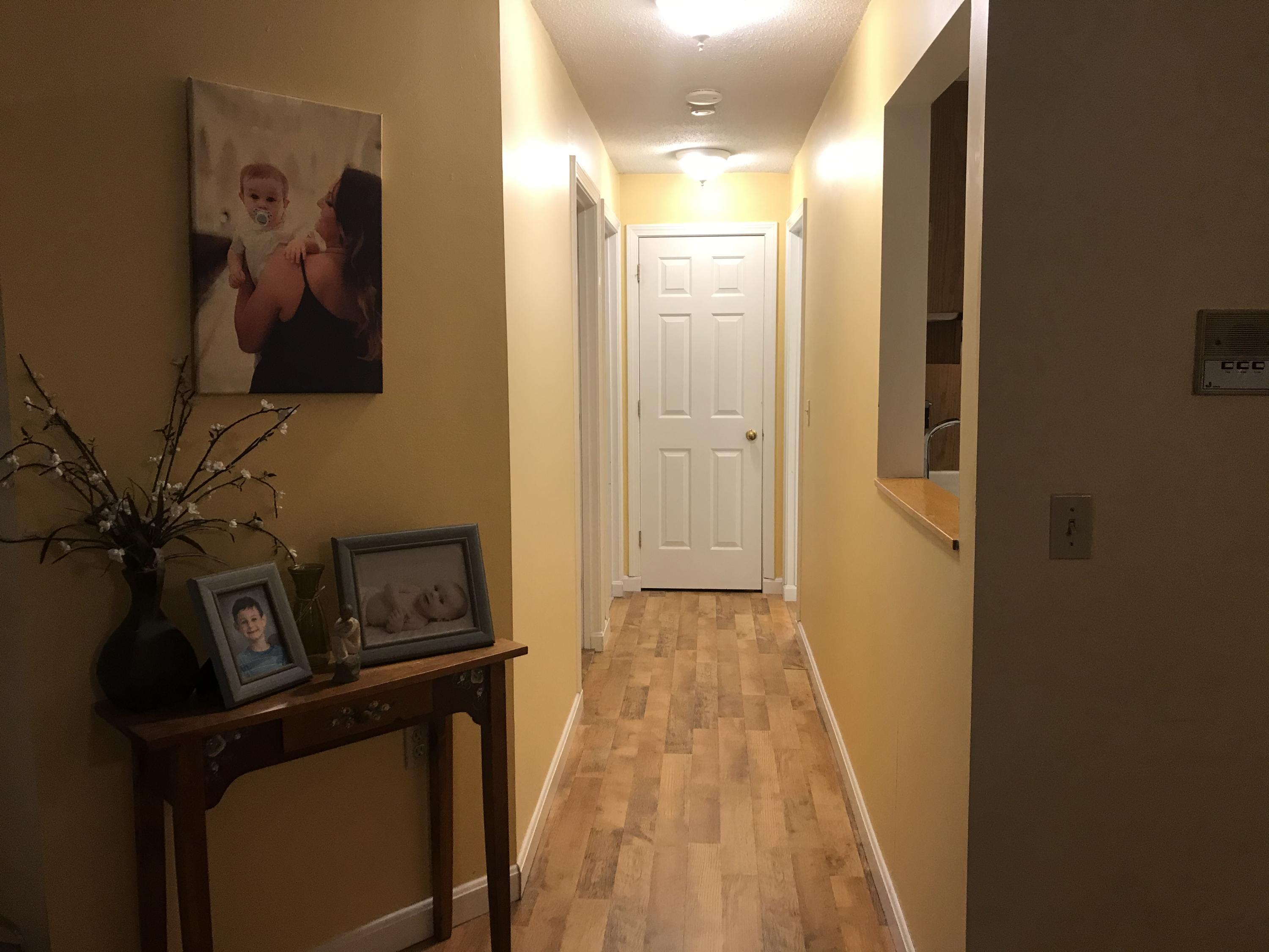 25 B Somerset, Unit 25B Freeport, ME 04032 - Photo 10 of 21 Hall