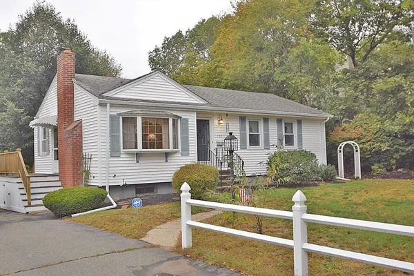 $580,000 | 700 North Street, Randolph, MA 02368