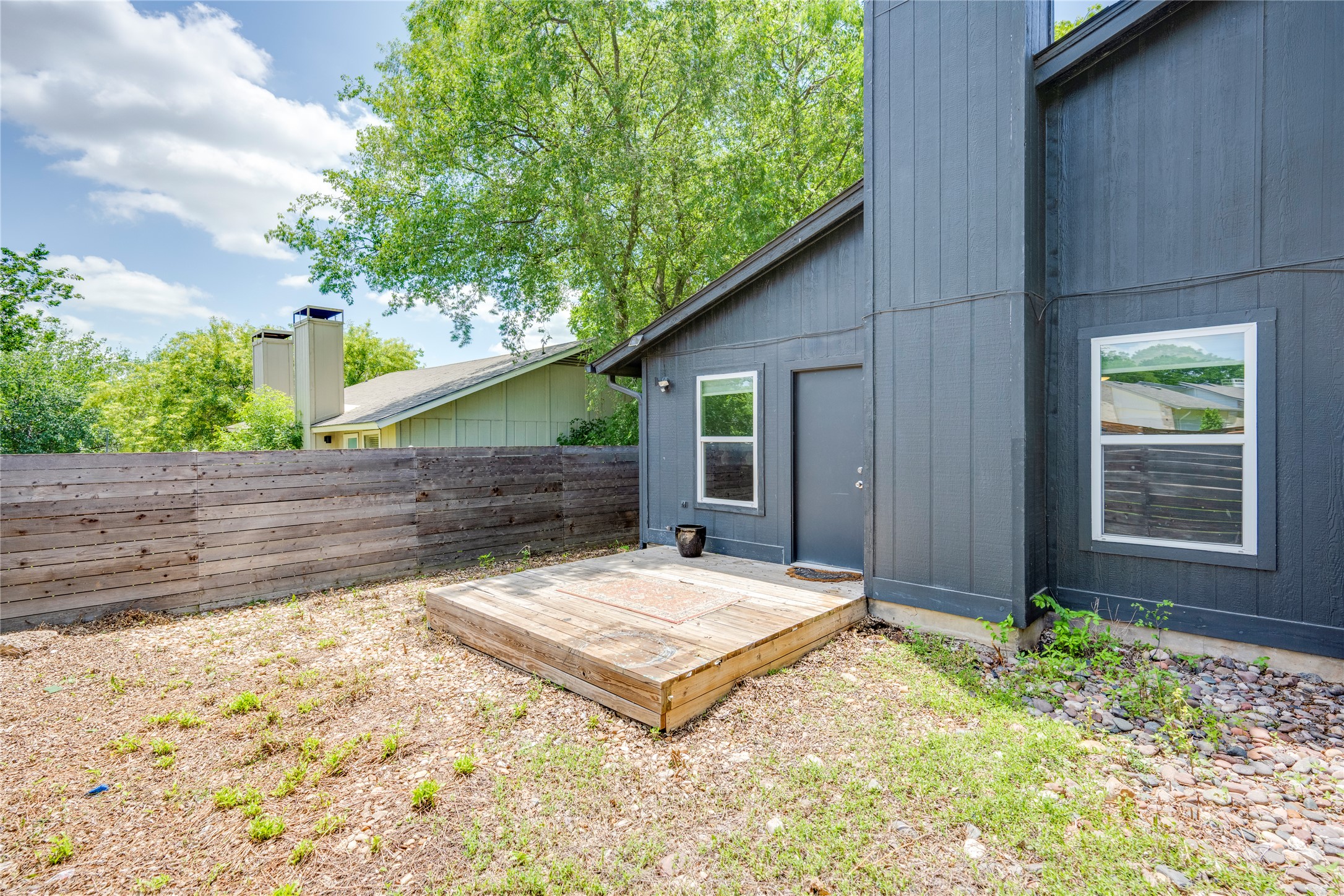 2315 Burleson Road Austin, TX 78741 - Photo 11 of 29