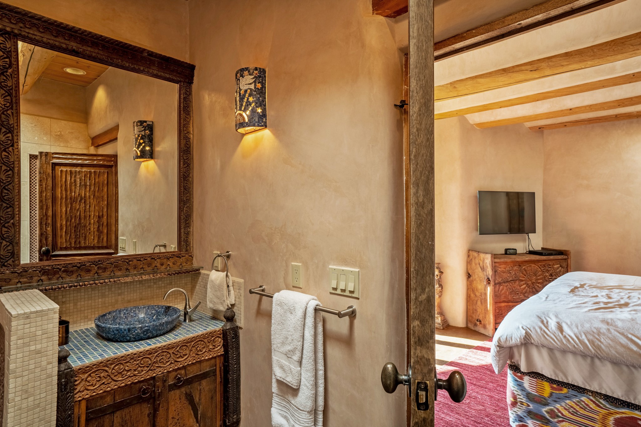1564 Cerro Gordo Road Santa Fe, NM 87501 - Photo 35 of 53