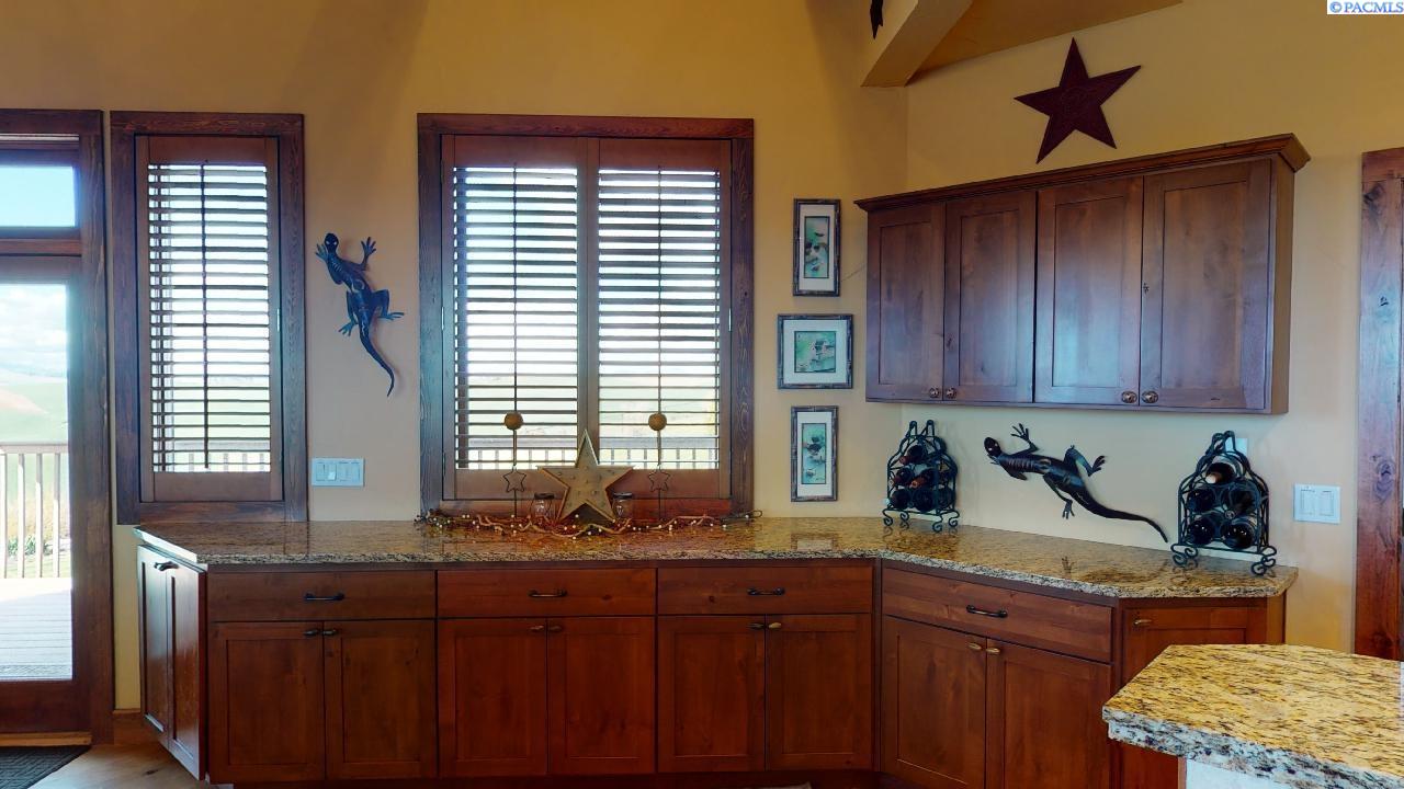 1252 Reid Road Pullman, WA 99163 - Photo 20 of 50 Gallery Image 20
