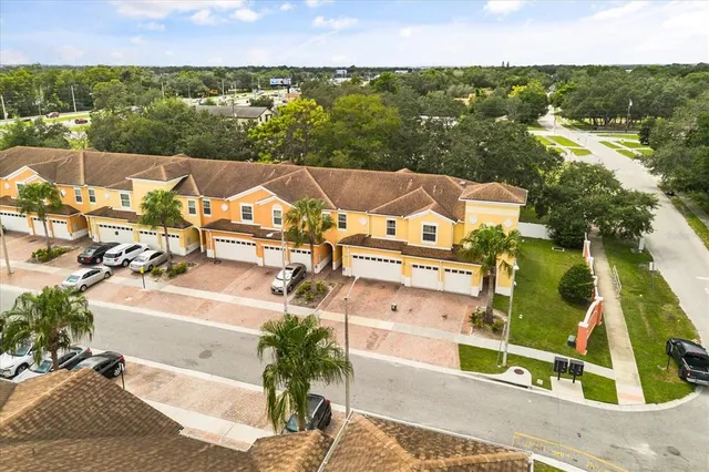 $2,600 | 2049 Royal Vista Court, Orlando, FL 32817