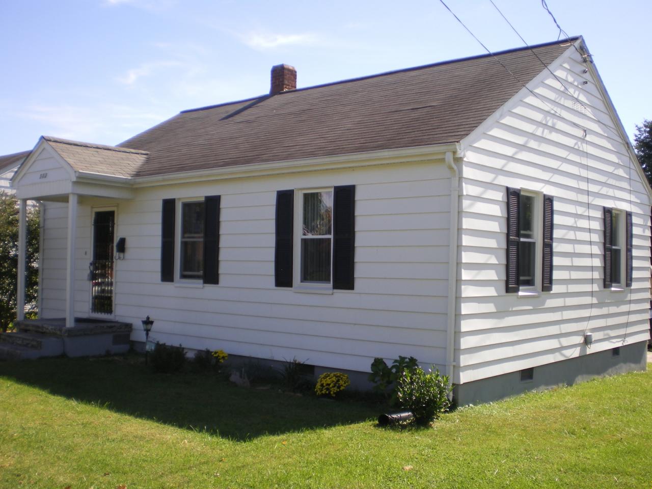 503 Fieldale Road Northeast Roanoke, VA 24012 - Photo 1 of 1 Front