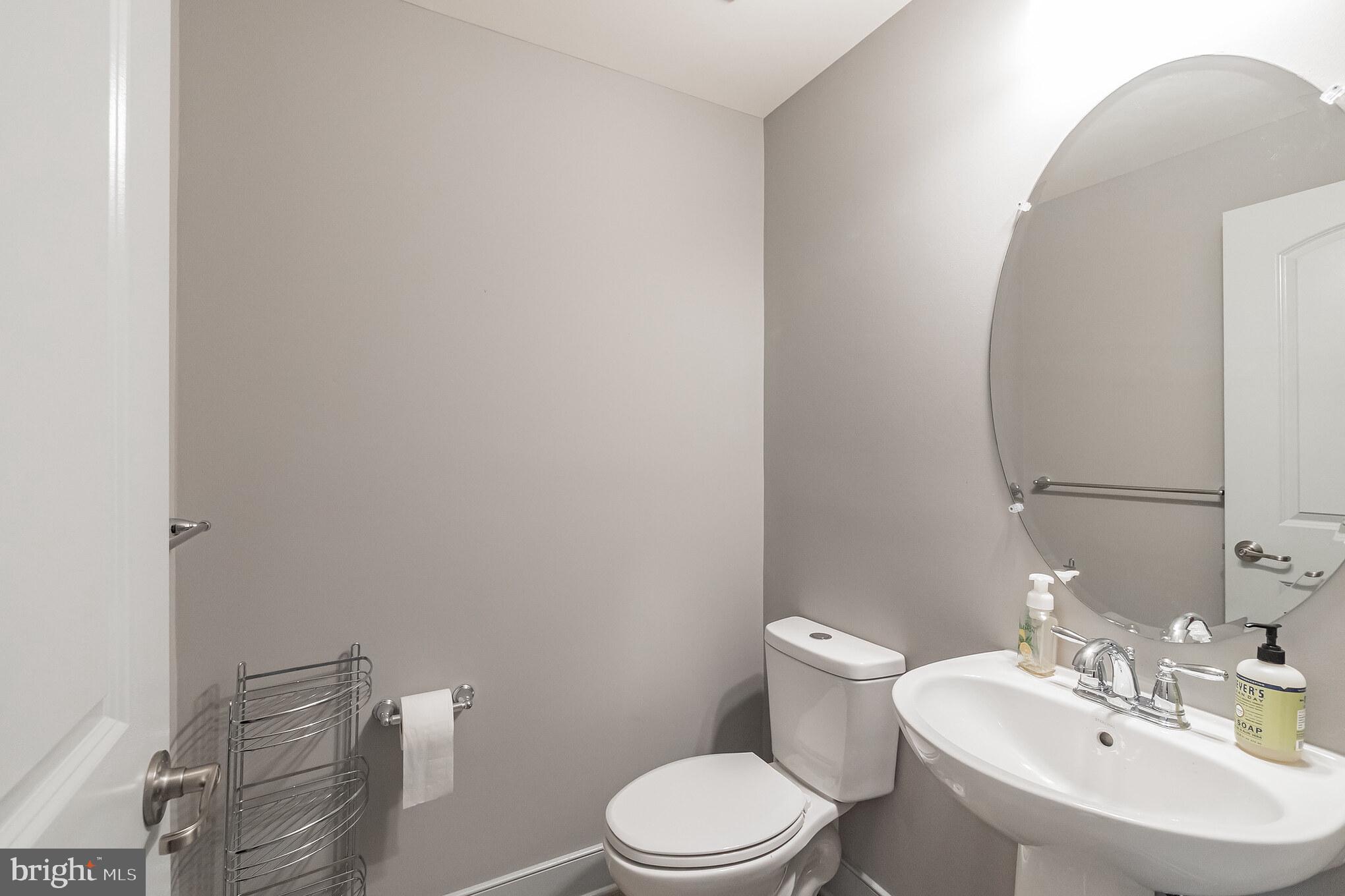 223 Strummer Lane Gaithersburg, MD 20878 - Photo 7 of 41 Entrance Level Half Bath