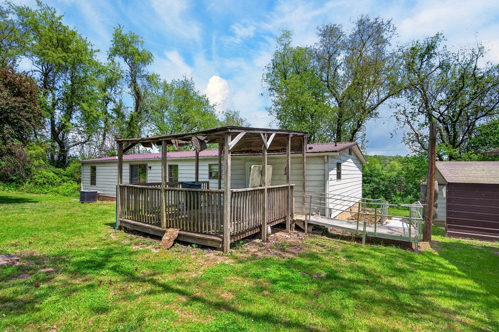 6135 Parrott Mountain Road Parrott, VA 24132 - Photo 49 of 66 Gallery Image 49