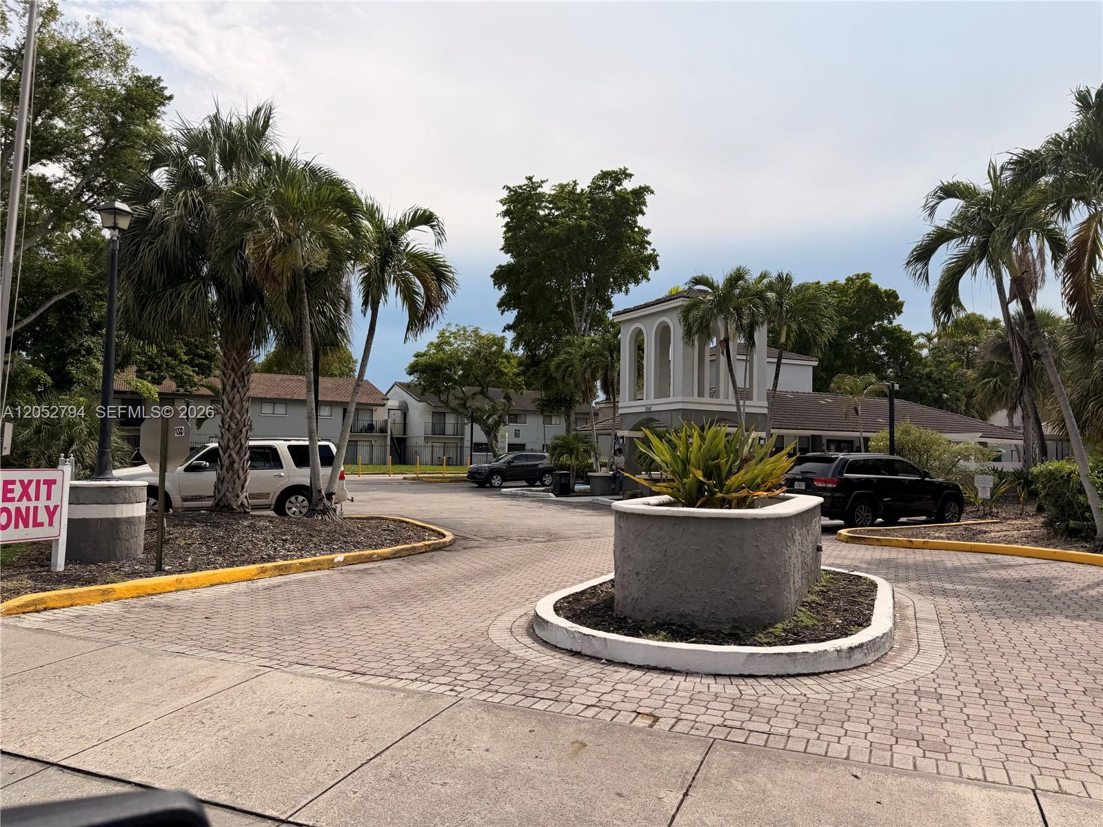 7100 Northwest 179th Street, Unit 104 Hialeah, FL 33015 - Photo 17 of 17