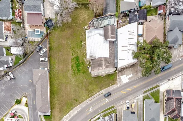 $2,250,000 | 3100 Metairie Road, Metairie, LA 70001