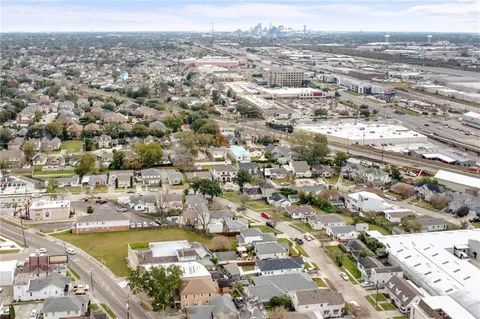 $2,250,000 | 3100 Metairie Road, Metairie, LA 70001