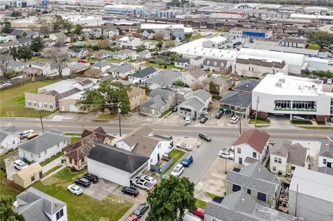 $2,250,000 | 3100 Metairie Road, Metairie, LA 70001