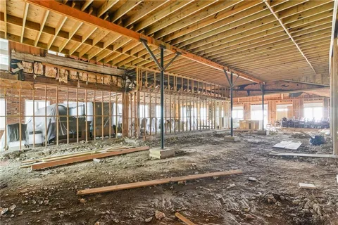 $2,250,000 | 3100 Metairie Road, Metairie, LA 70001